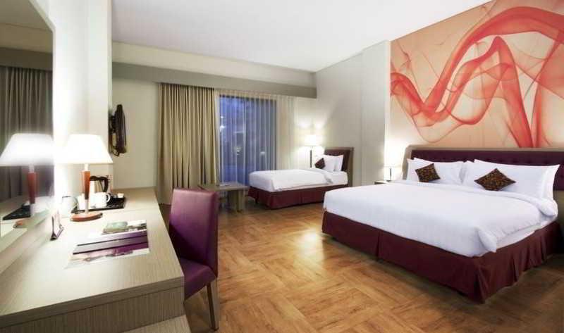 กูตา เซ็นทรัลพาร์ค โฮเต็ล Hotel ภายนอก รูปภาพ
