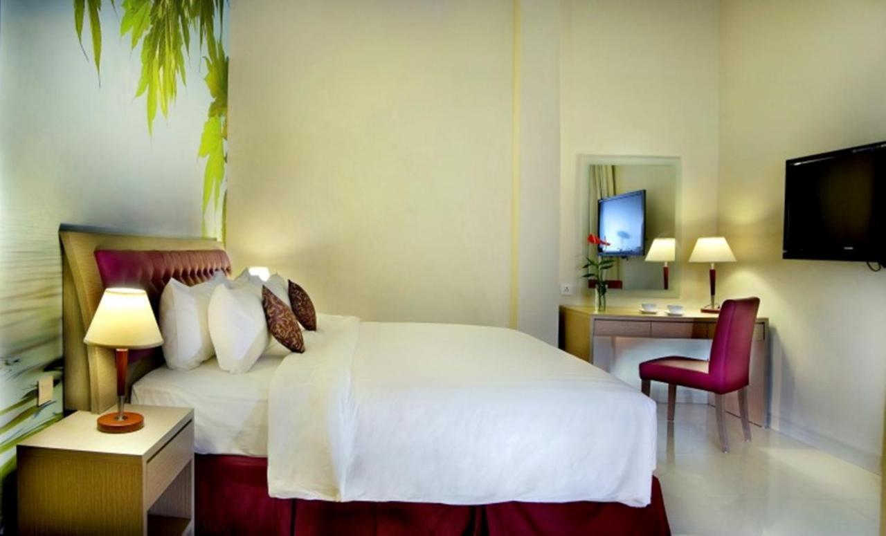 กูตา เซ็นทรัลพาร์ค โฮเต็ล Hotel ภายนอก รูปภาพ